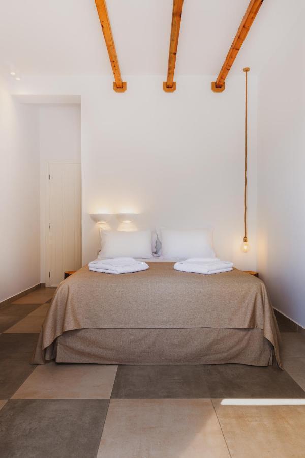 To Rantevou Tis Alykis Rooms & Apartments Kimolos Bagian luar foto