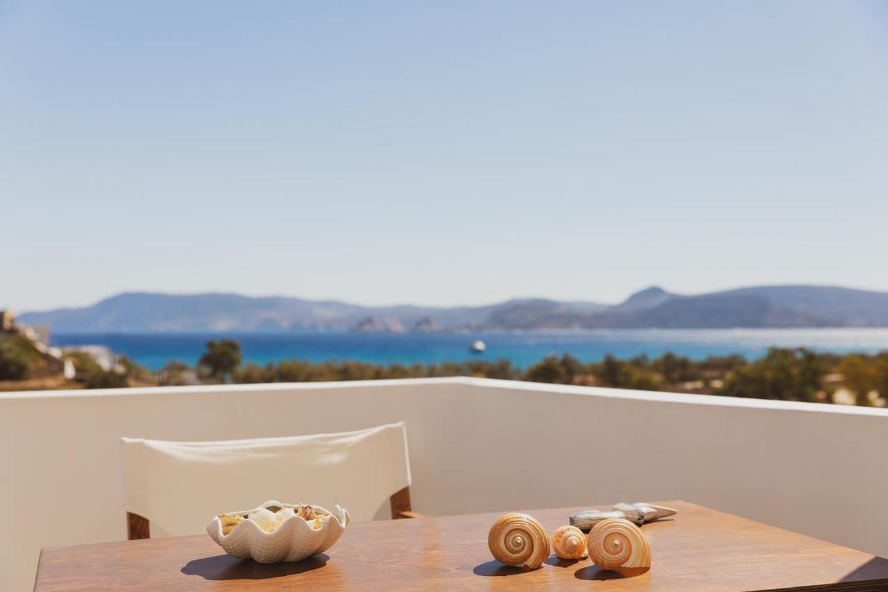 To Rantevou Tis Alykis Rooms & Apartments Kimolos Bagian luar foto